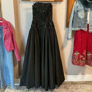 Vintage Mike Benet Formals Black Sequin Strapless Gown 12